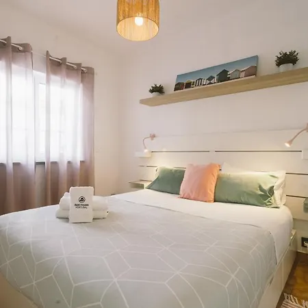 Holiday home 26: Baleal Front Retreat Ferrel (Leiria)